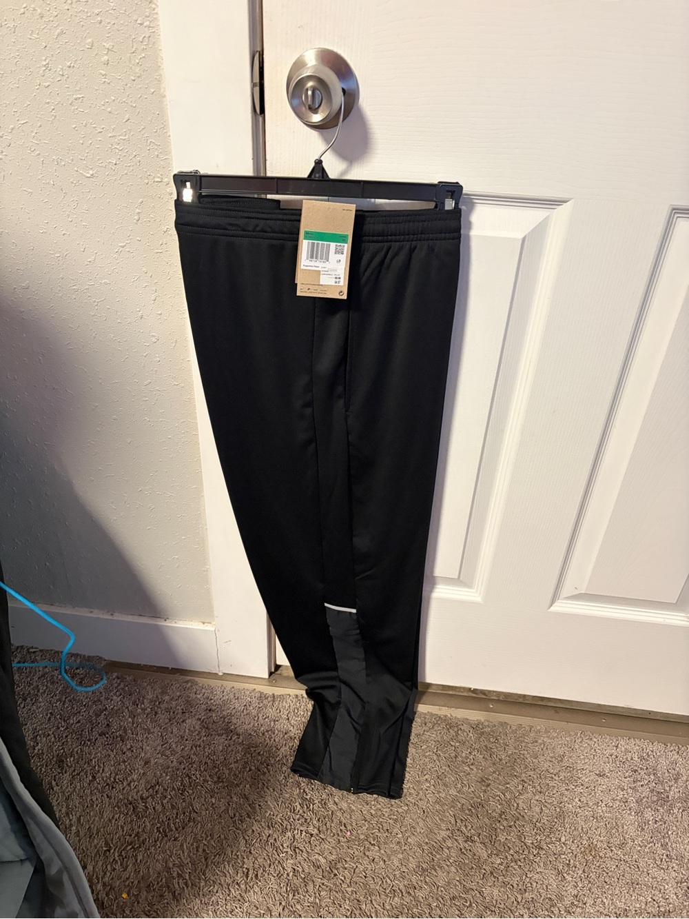 Nike half zip hoodie size XL w/ matching Nike pants size XL